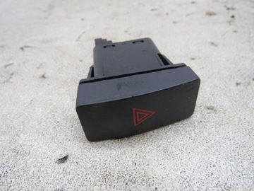 фото thumb №1, Кнопка света аварийных mazda 3 bm