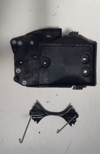 фото thumb №1, Кронштейн основа акумулятор mazda cx5 2.0 b 12-17