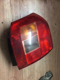 фото thumb №1, Toyota corolla лампа правая задняя