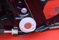 Купить Подъемник стекло правый перед eu 1495509-00-f tesla model y 20-, фото thumb