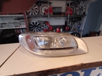 фото thumb №1, Фара ксенон поворотний volvo v70 s80 правий