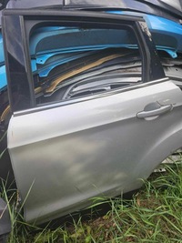 фото thumb №1, Ford kuga mk2 12-16 двері задні ліві сріблястий