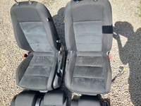 фото thumb №5, Сиденья диван алькантара volkswagen volkswagen golf vi hb красивый