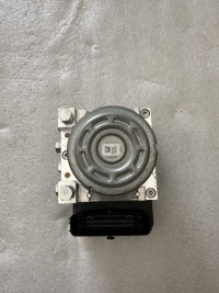 фото thumb №1, Насос abs vw golf 8 viii 5wa614517be