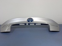 фото thumb №1, Toyota c-hr накладка кришки багажника 76811-f4010