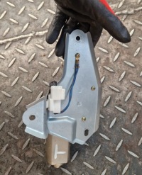 фото thumb №3, Моторчик дворники задняя mazda 2