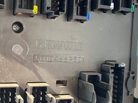 фото thumb №3, Коробка запобіжників renault 5010466930