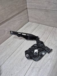 фото thumb №1, 12331. taycan петля капот правый 9j1823296