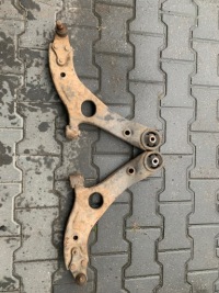 фото thumb №1, Рычаг правый нижний перед kia optima 2011