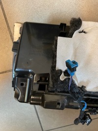 фото thumb №5, Bmw x5 g05 корпус бардачка 9472084