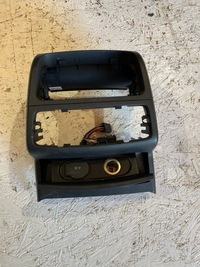 фото thumb №1, Рамка туннель разъём audi a7 4g 4g0864376b