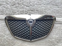 фото thumb №1, Оригинальная решётка решётка радиатора решётка радиатора хром бампера lancia ypsilon ii перед