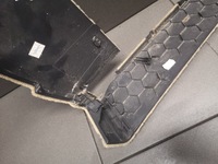 фото thumb №10, Защита корпус сиденья правая vw touareg 7l0881328