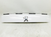 фото thumb №1, Накладка молдинг кришки - peugeot 2008 ii 19-23