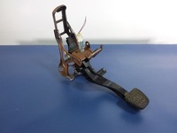 фото thumb №1, Toyota yaris iii педаль сцепления