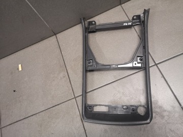 фото thumb №1, Рамка тунелю середнього volvo xc90 30643839
