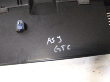 фото thumb №4, Opel astra j gtc накладка na pas защита ремня зад