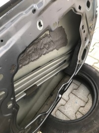 Дверь правый  передок  правое  передние ford fiesta mk8 5d 17- 2017- цвет qh Недорого, фото thumb
