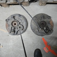 фото thumb №1, Поворотный кулак ступица диск задняя правая левая mercedes ml164 r-kladsa w251 4matic