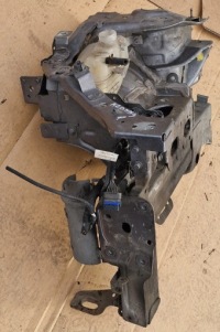 фото thumb №1, Лонжерон чверть правий перед renault megane iii 3