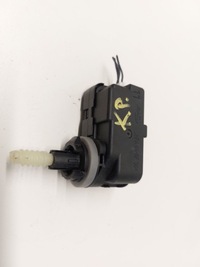 фото thumb №1, Моторчик регулировки лампа левая сторона opel astra l