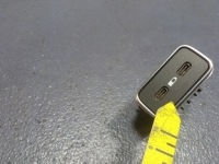 Mercedes gls w167 разъём port usb c a1678205201 с Разборки, фото thumb