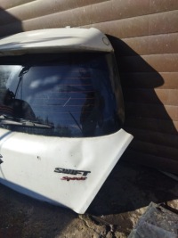 фото thumb №2, Suzuki swift sport mk7 крышка багажника багажника