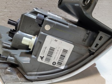 фото thumb №8, Лампа правые зад jeep grand cherokee wk2 рестайлинг оригинал европа комплектная