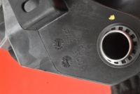 Педаль педалі гальмо автоматична коробка передач 1044691-00-d tesla model 3 17-21 Ціна, фото thumb