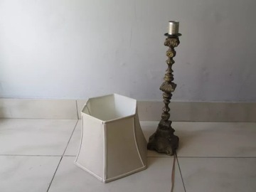 LAMPA Z ABAŻUREM 72CM
