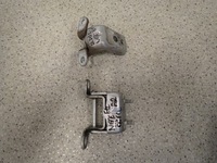 фото thumb №1, Nissan note e12 12- петлі двері задні праве