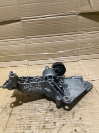 Renault scenic 2 - кронштейн/ кронштейн генератора Недорого, фото thumb