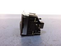 фото thumb №2, Mercedes e w212 кнопка кришки задня a2129059200