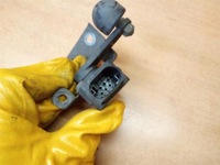 фото thumb №3, Датчик выравнивание ксеноновых mercedes sl r231