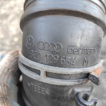 фото thumb №8, Шланг воздуха труба vw touran golf 5 1.9 tdi bls 07r 3c0129654m