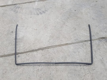 Ramka szyby tył komplet BMW E34