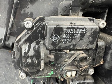 фото thumb №13, Бампер перед переднє renault zoe 620102855r решітка хром чорний