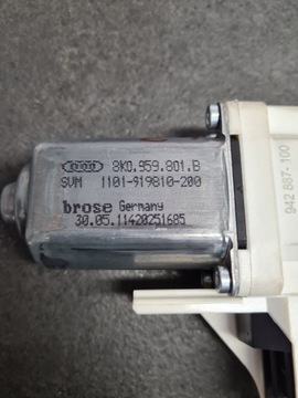 МОТОР ПОДЪЕМА ОКОН AUDI A7 4G8 8K0959801B