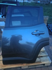 фото thumb №1, Двері лівий зад задні jeep renegade 2016