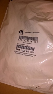 фото thumb №6, Chrysler t&c dodge caravan направляющая кронштейн кронштейн бампера 05113137aa 36aa