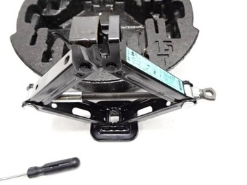 фото thumb №5, Домкрат ключ вставка kia ceed ii 12-18 r.