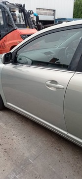 фото thumb №1, Toyota avensis t25 дверь перед передние левая