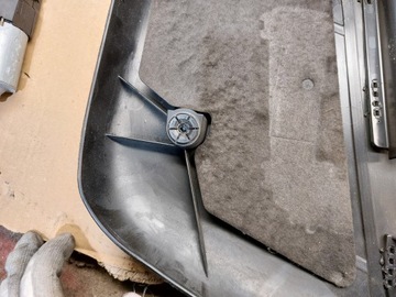 фото thumb №8, Mercedes w212 3.0 cdi 15r верхня кришка захист двигуна a6420107367