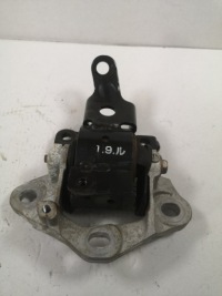 фото thumb №1, Cx-3 подушка кронштейн двигуна