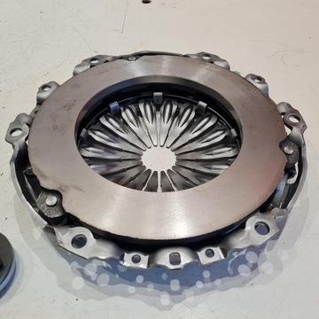 фото thumb №8, Citroen c3 c4 peugeot 207 208 1.0 1.2 1.4 сцепление диск прижим оригинальный номер 205309