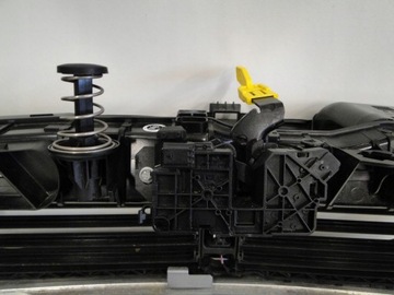 фото thumb №8, Mercedes замок капота засув середній 247 glb x247 gla h247