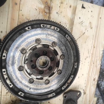 фото thumb №14, Сцепление колесо прижим 1.8t golf iv bora octavia i leon i a3 8l 038141025p