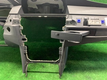 фото thumb №7, Bmw 5 e60 e61 рестайлинг eu панель раздаточная консоль капот кожа cup держатель