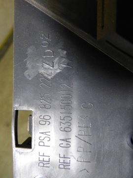 фото thumb №9, Крепление обивка багажника citroen c3 picasso