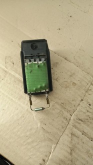 фото thumb №1, Резистор вентилятор ford focus mk1 03r